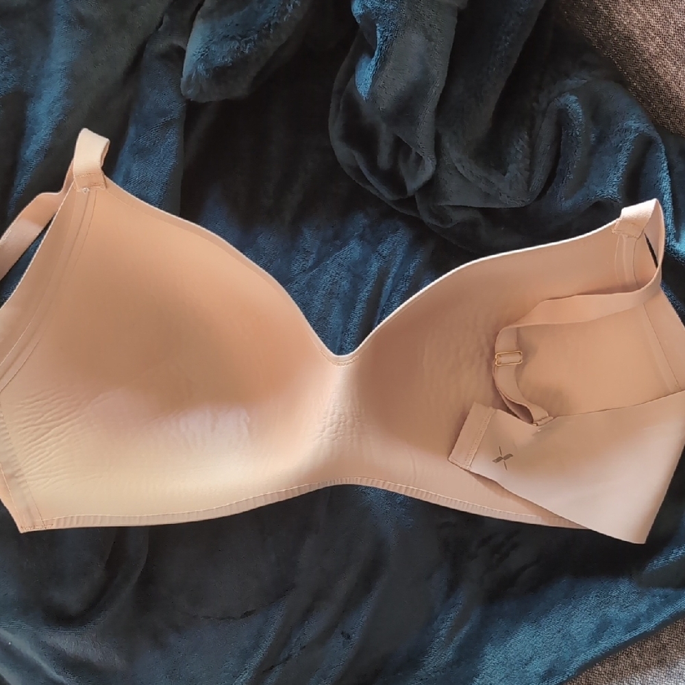 Knix Wing Woman Contour Bra With Adjustable Straps View 4